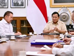 Presiden Prabowo Subianto memanggil Jaksa Agung beserta seluruh Jaksa Agung Muda ke Istana Merdeka