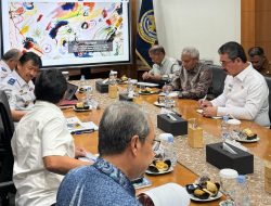 BANGUN MALUKU DI SEKTOR PERHUBUNGAN, GUBERNUR MALUKU AUDIENSI DENGAN MENHUB