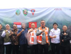 Maluku Ukir Sejarah Baru, Gubernur dan Sekjen Kehutanan Ekspor Perdana Kopal Damar – Pala ke India dan Cina