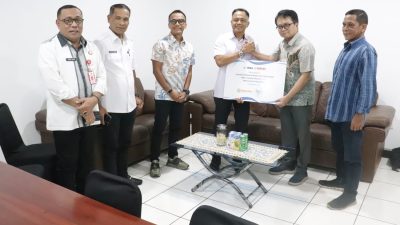 PT. KBA YAMAHA MARINE SERAHKAN BANTUAN SPEEDBOAT PERKUAT LAYANAN LITERASI DI WILAYAH KEPULAUAN