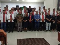 Lepas Kontingen Kota Ambon Ikut Pesparawi, Ini kata Pj. Wali Kota