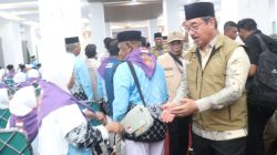 Gubernur Maluku Resmi Lepas Jemaah Haji Kloter 24, Doakan Raih Haji Mabrur dan Mabruroh