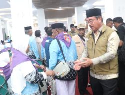 Gubernur Maluku Resmi Lepas Jemaah Haji Kloter 24, Doakan Raih Haji Mabrur dan Mabruroh