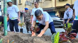 Wali Kota Ambon Luncurkan GERTAK, Sebanyak 7.000 Anakan Gadhu Ditanam untuk Wujudkan Kota Bersih, Asri, Hijau, dan Nyaman