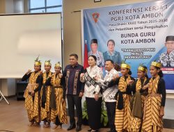 Walikota Bodewin Wattimena Harap Bunda Guru Harus Jadi Jembatan Aspirasi PGRI dan Guru di Kota Ambon
